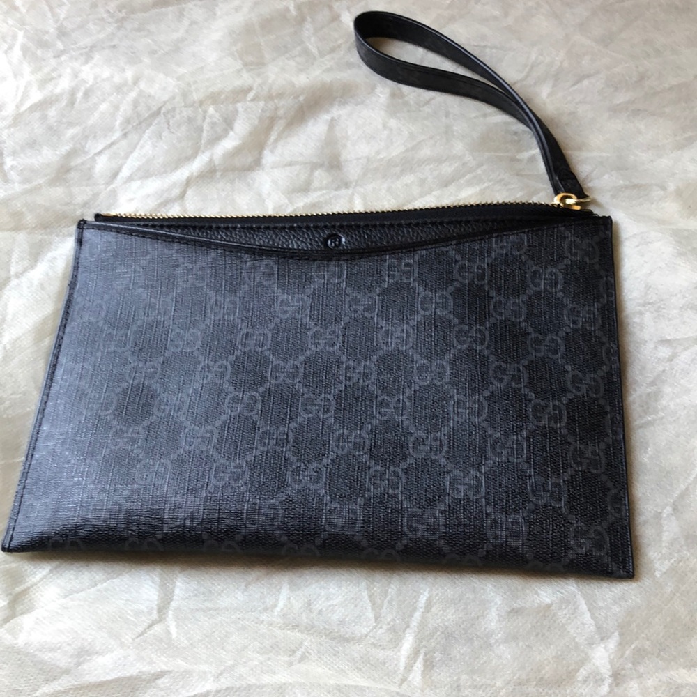 Wristlet
